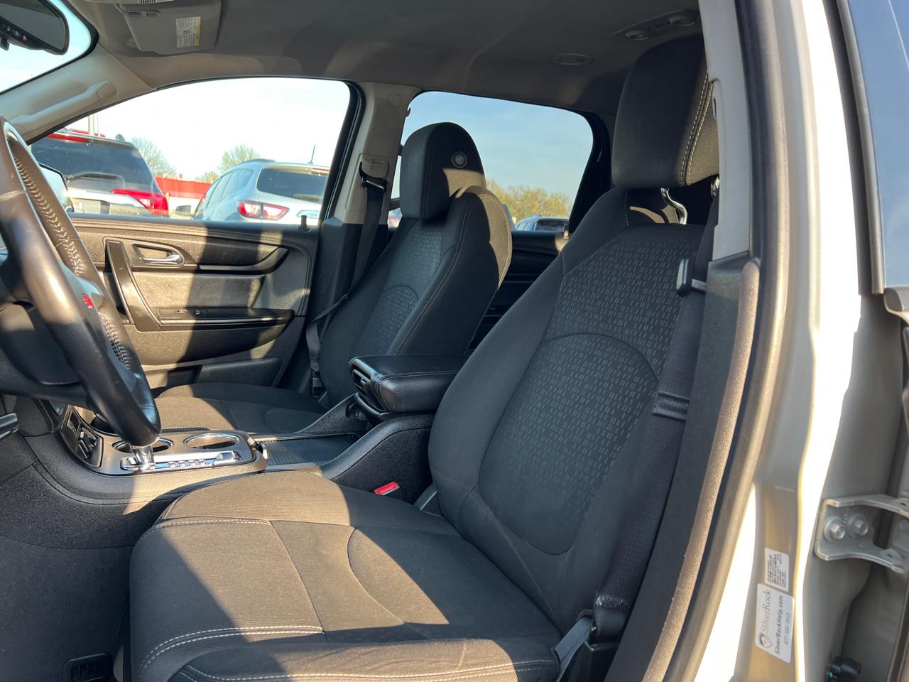 GMC Acadia FWD 4dr SLE w/SLE-1 2016