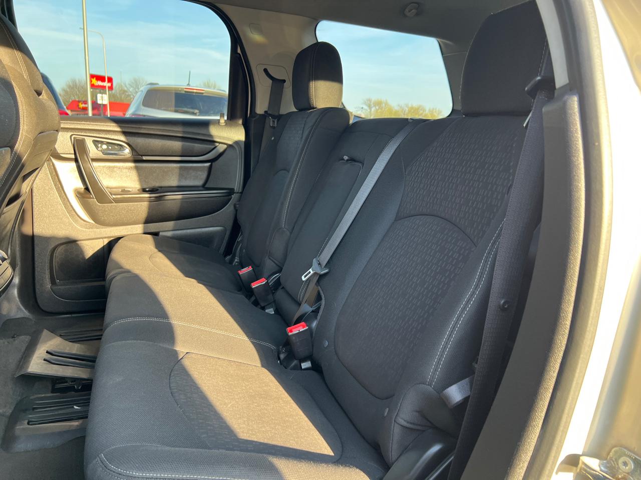 GMC Acadia FWD 4dr SLE w/SLE-1 2016