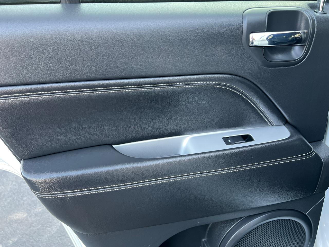 Jeep Compass Latitude 4x4 *Ltd Avail* 2017