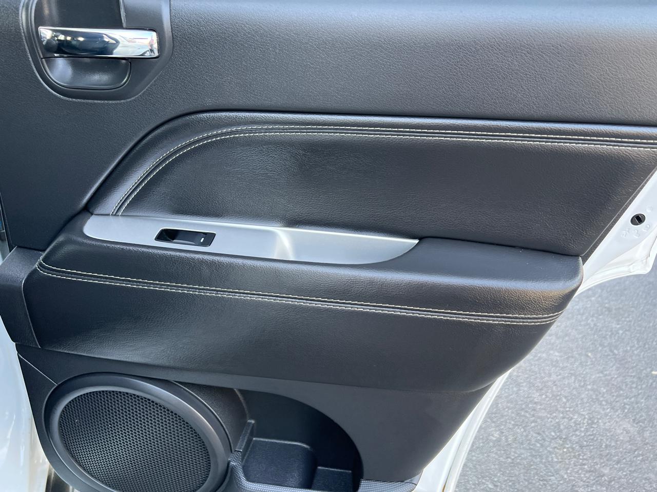 Jeep Compass Latitude 4x4 *Ltd Avail* 2017