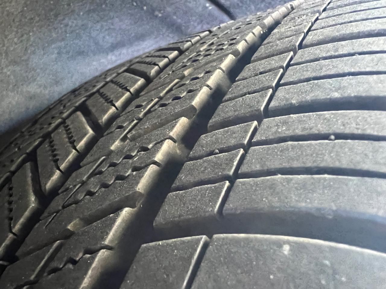 Chevrolet Camaro 2dr Cpe 1LT 2017