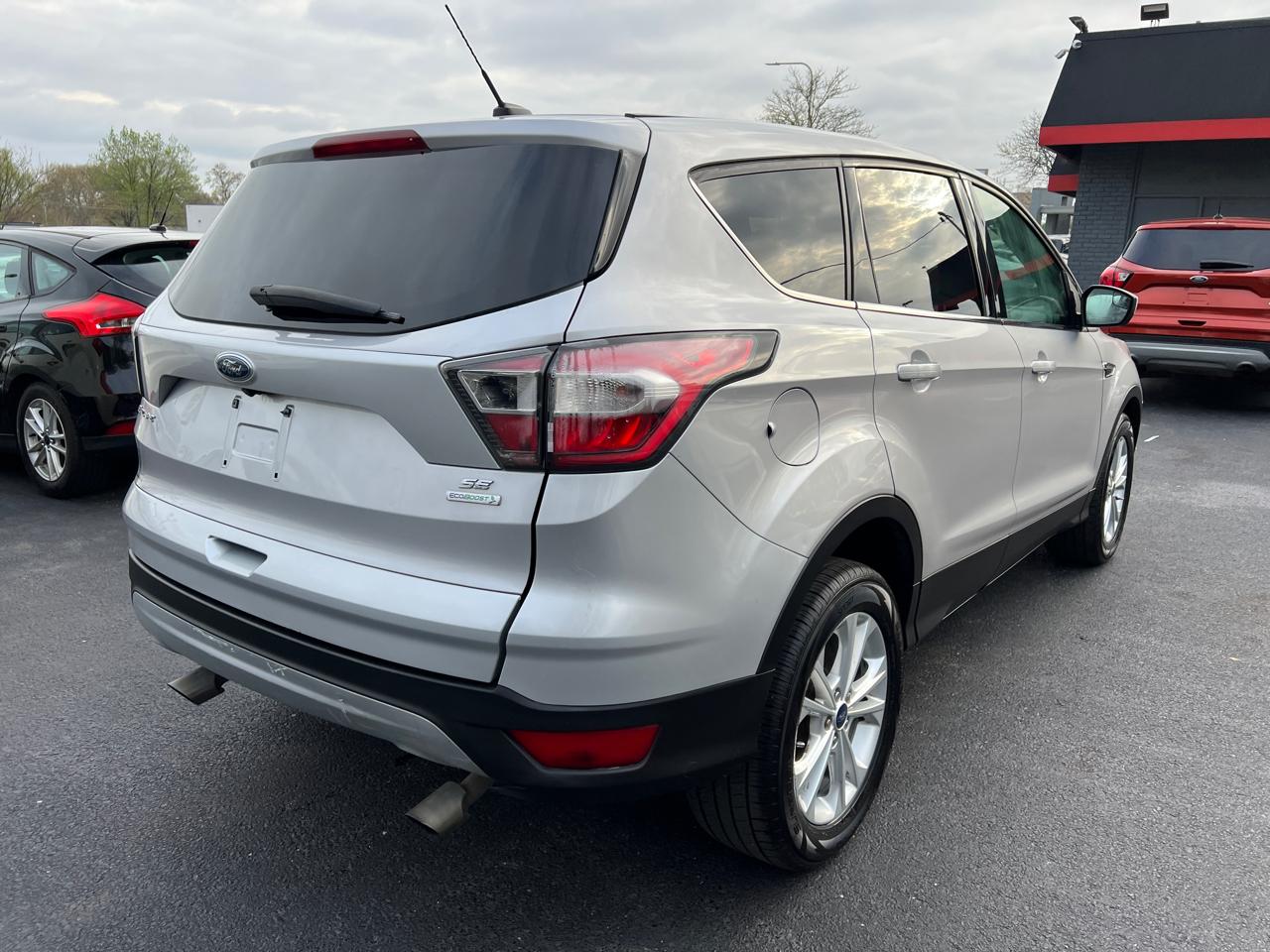 Ford Escape SE FWD 2017