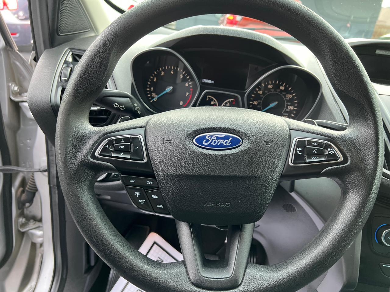 Ford Escape SE FWD 2017