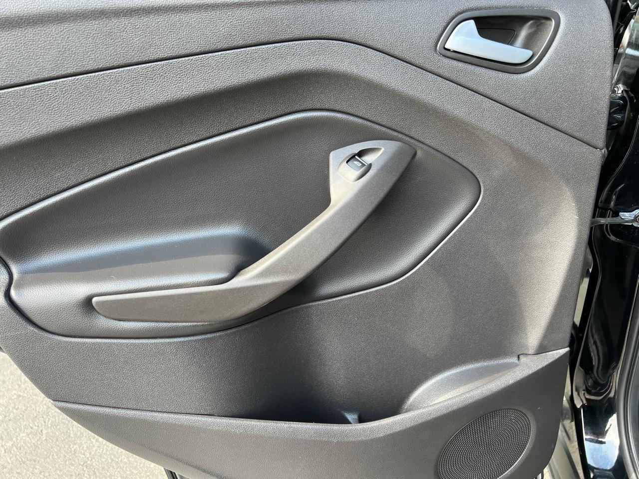 Ford Escape SE FWD 2017