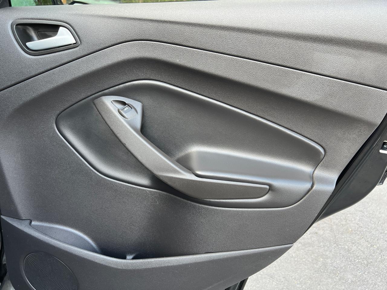 Ford Escape SE FWD 2017