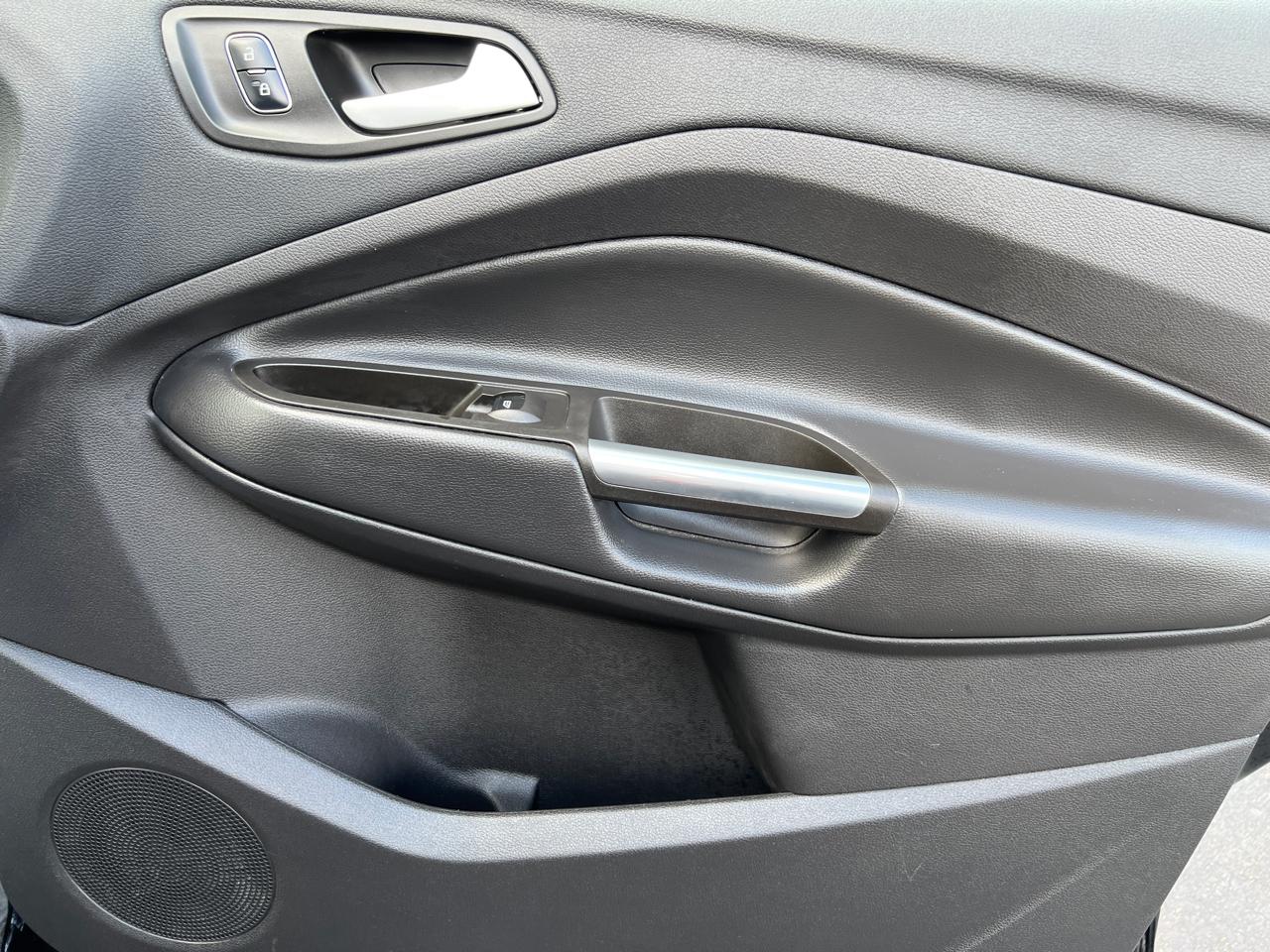 Ford Escape SE FWD 2017