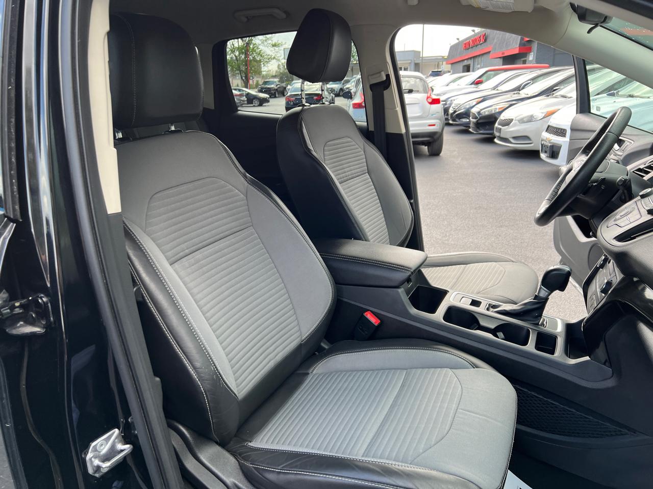 Ford Escape SE FWD 2017