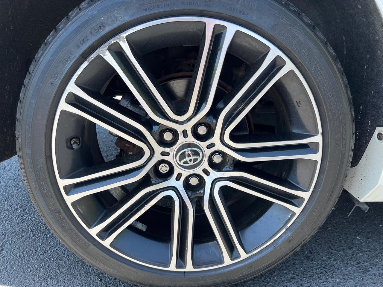 Toyota Camry 4dr Sdn I4 Auto SE w/Special Edition Pkg (Natl) 2016