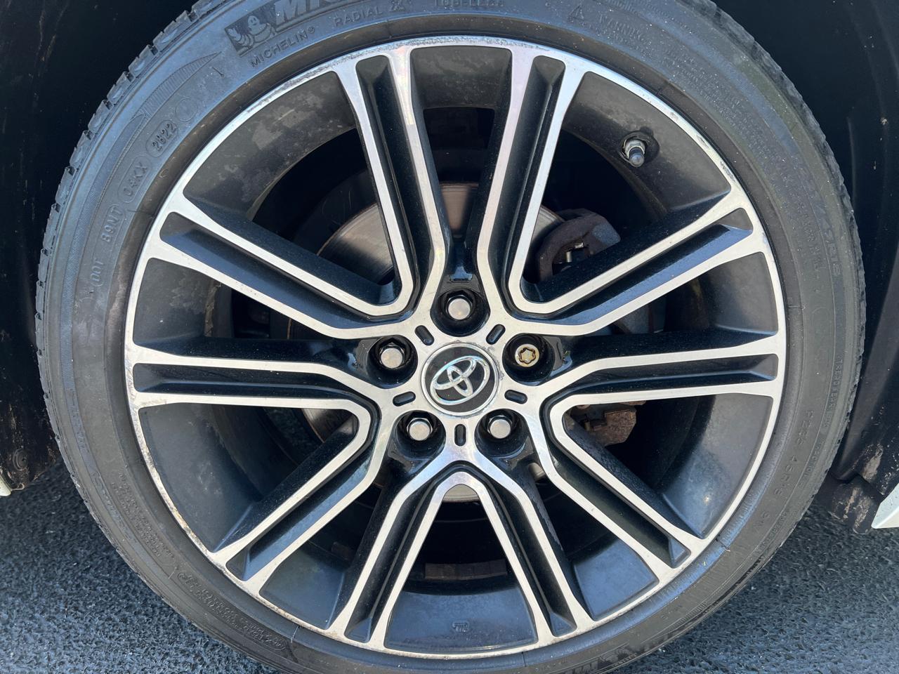 Toyota Camry 4dr Sdn I4 Auto SE w/Special Edition Pkg (Natl) 2016