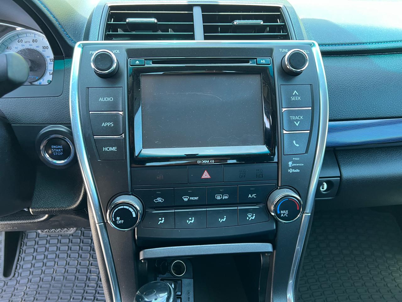 Toyota Camry 4dr Sdn I4 Auto SE w/Special Edition Pkg (Natl) 2016