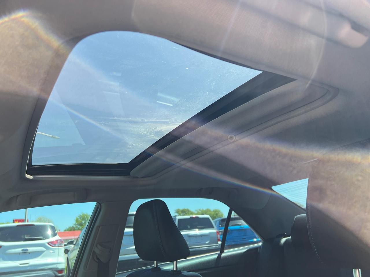 Toyota Camry 4dr Sdn I4 Auto SE w/Special Edition Pkg (Natl) 2016