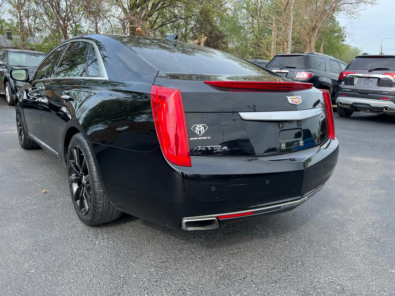 Cadillac XTS 4dr Sdn Premium AWD 2015