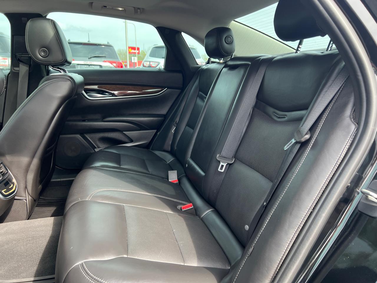 Cadillac XTS 4dr Sdn Premium AWD 2015
