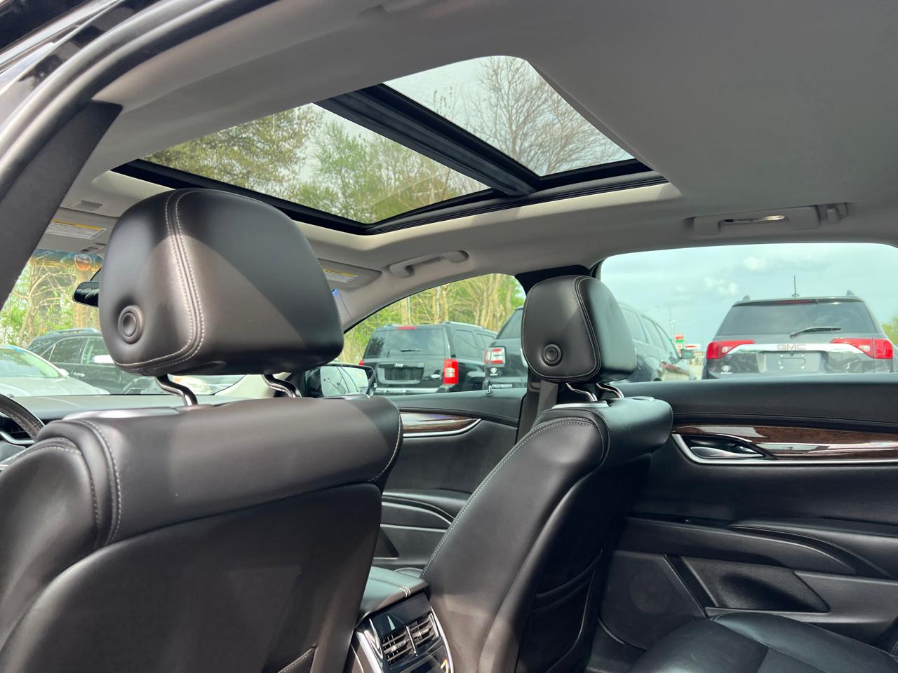 Cadillac XTS 4dr Sdn Premium AWD 2015