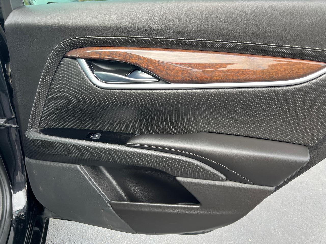 Cadillac XTS 4dr Sdn Premium AWD 2015
