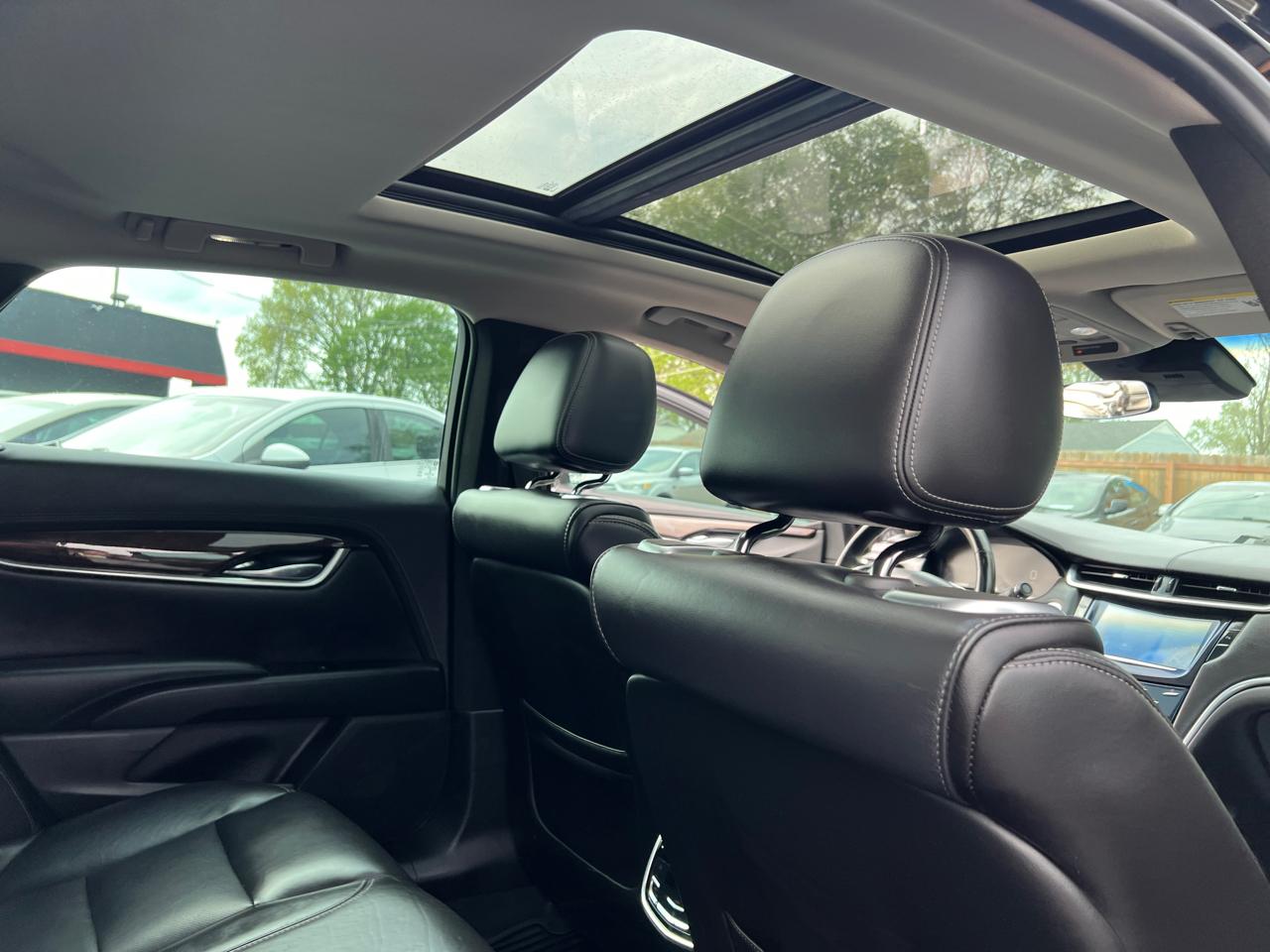 Cadillac XTS 4dr Sdn Premium AWD 2015