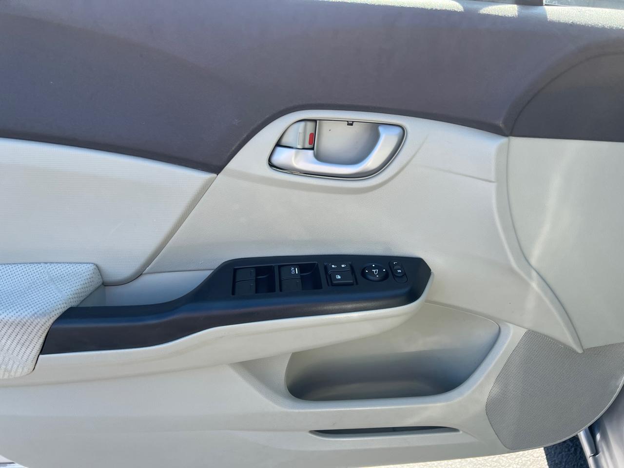 Honda Civic Sdn 4dr Auto LX 2012