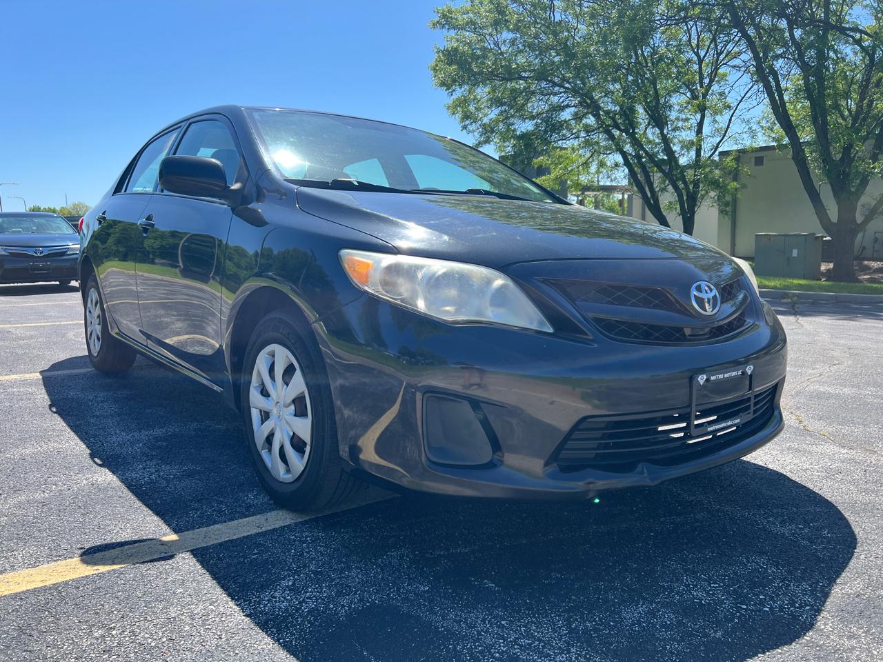 Toyota Corolla 4dr Sdn Auto LE (Natl) 2011