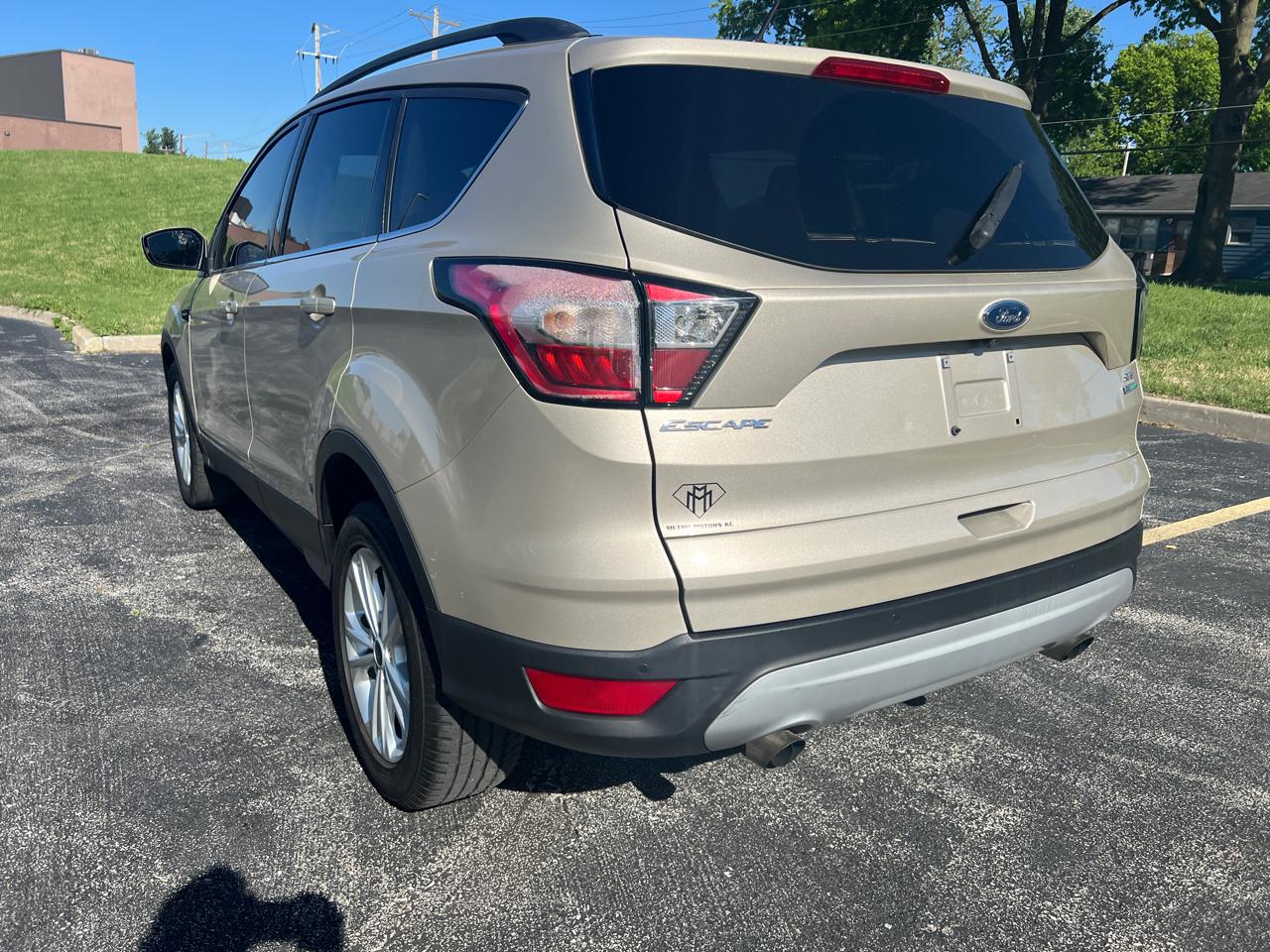 Ford Escape SE FWD 2017