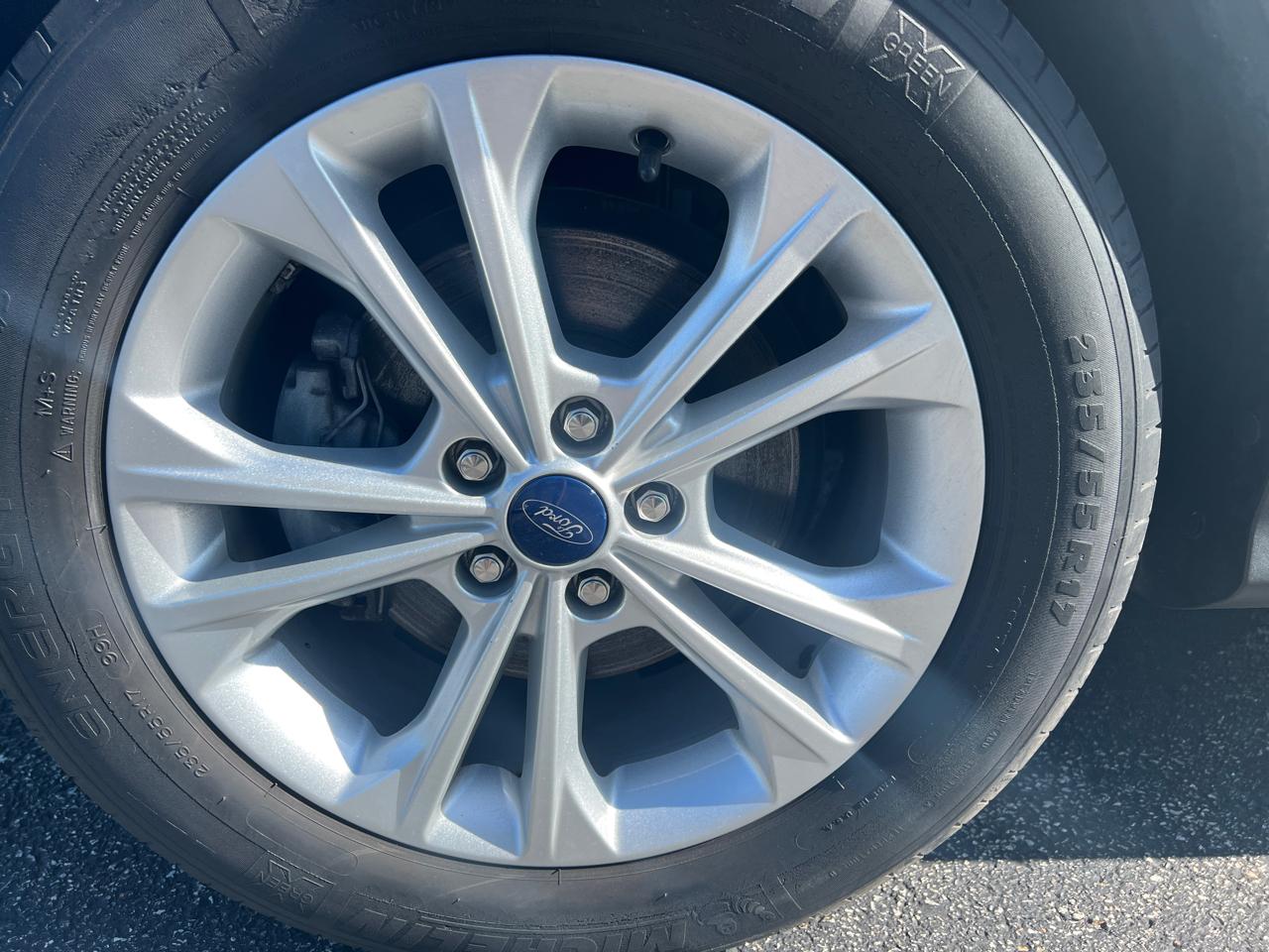 Ford Escape SE FWD 2017