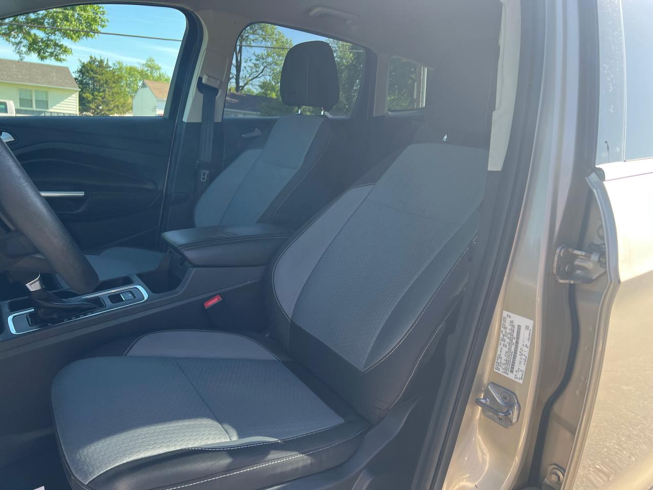 Ford Escape SE FWD 2017
