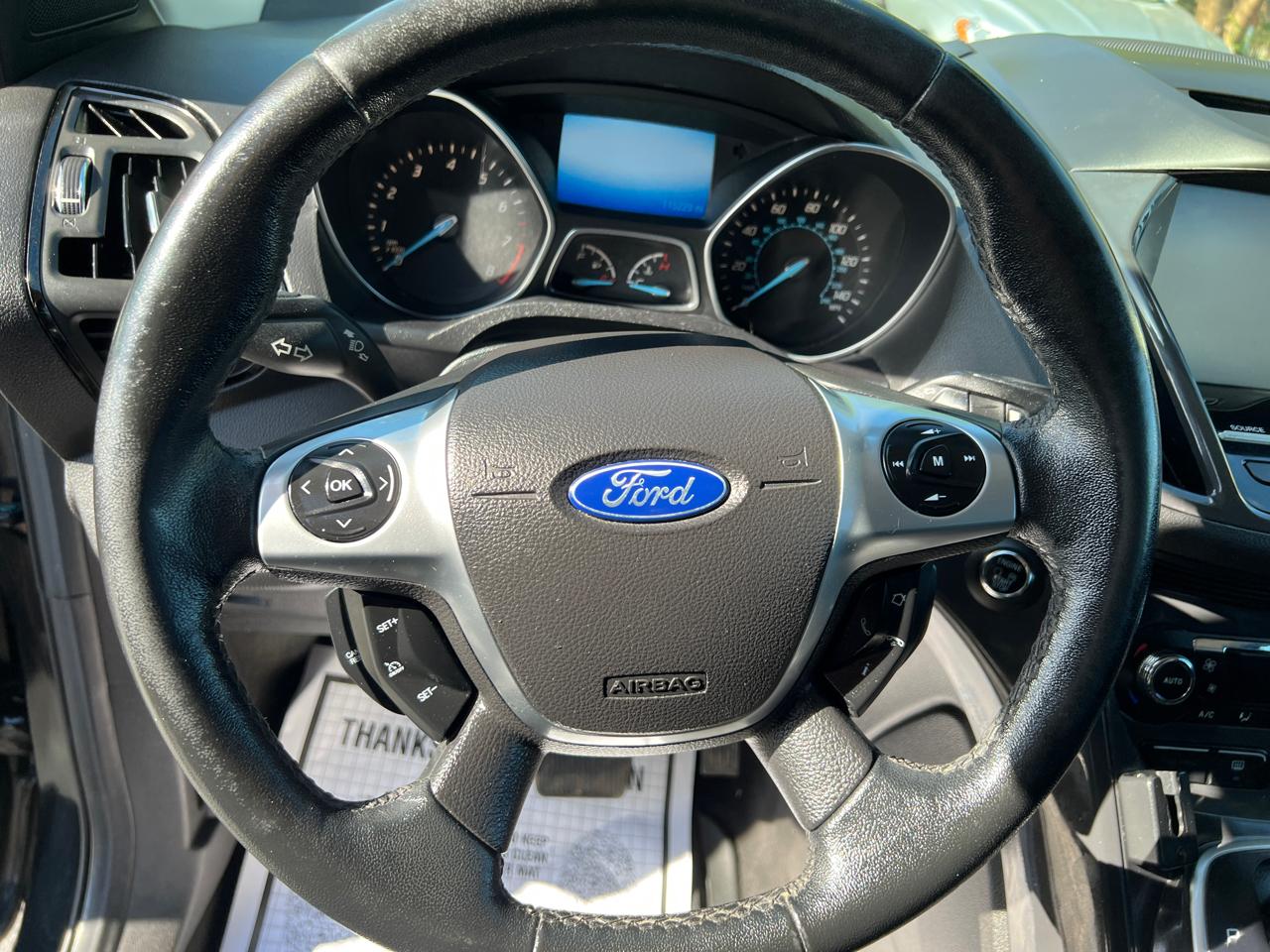 Ford Escape 4WD 4dr Titanium 2014