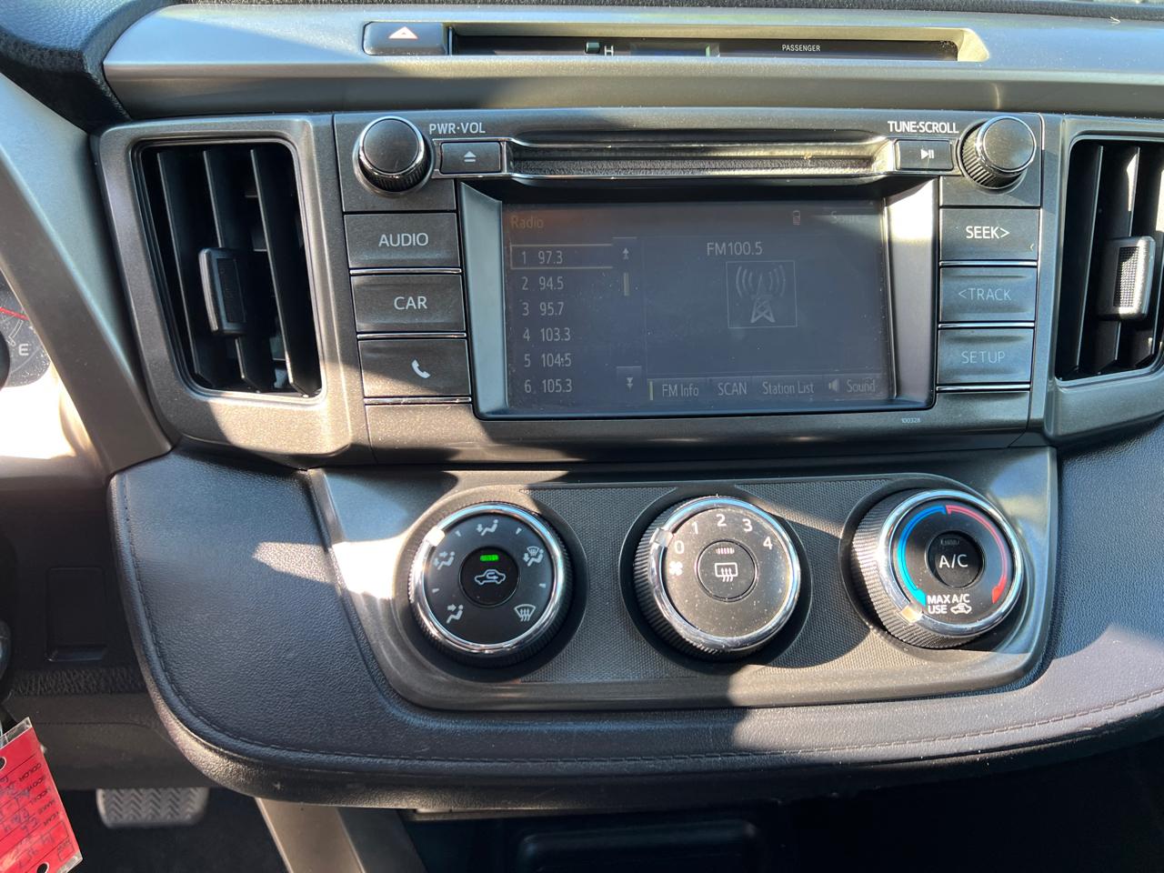 Toyota RAV4 AWD 4dr LE (Natl) 2015