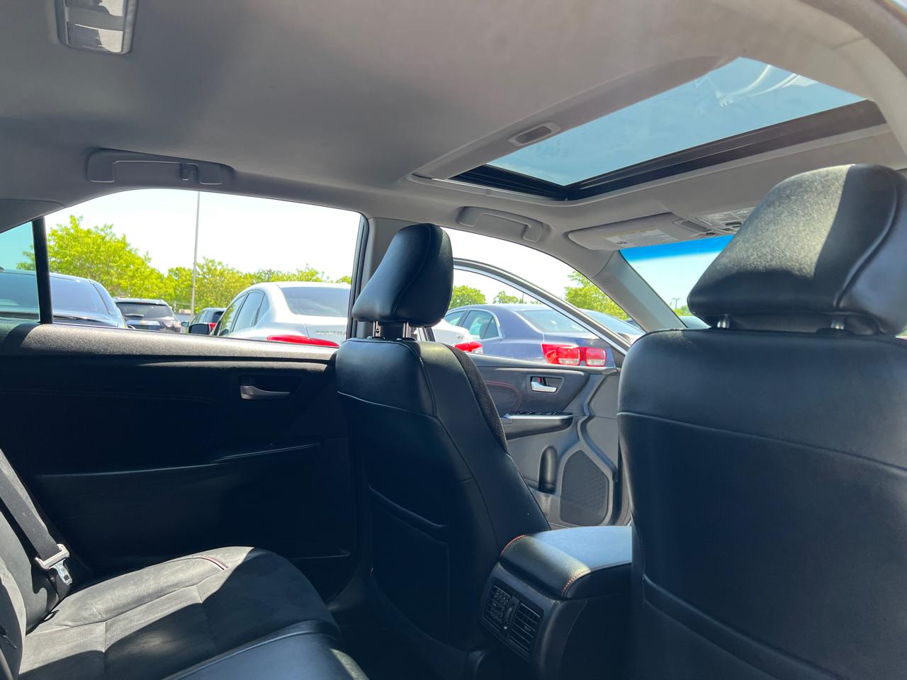 Toyota Camry 4dr Sdn V6 Auto XSE (Natl) 2015