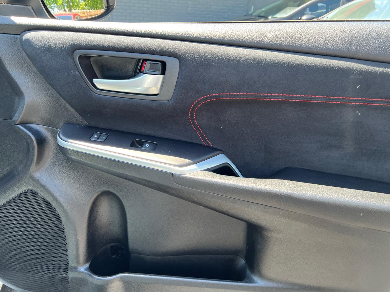 Toyota Camry 4dr Sdn V6 Auto XSE (Natl) 2015