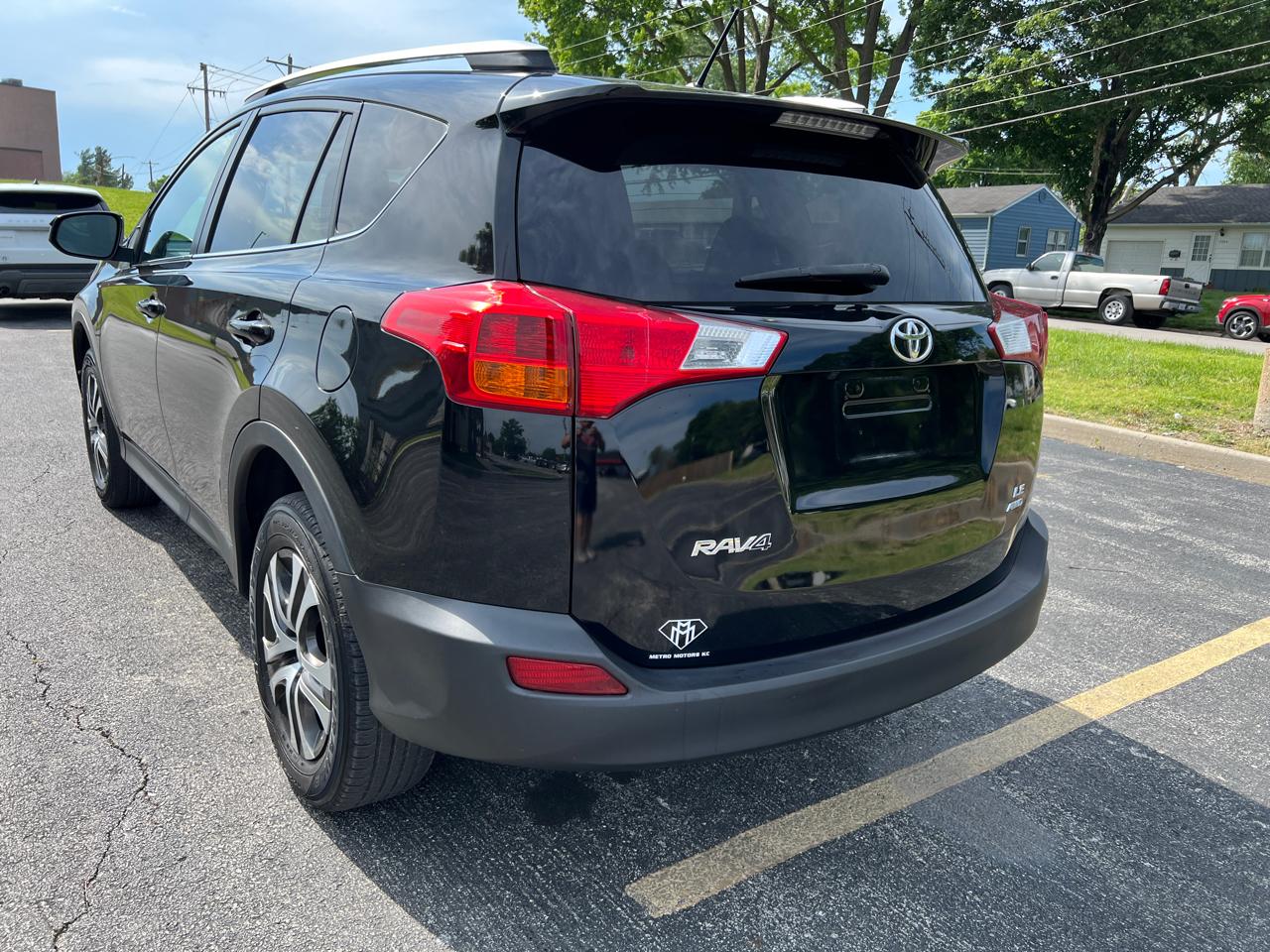 Toyota RAV4 AWD 4dr LE (Natl) 2015