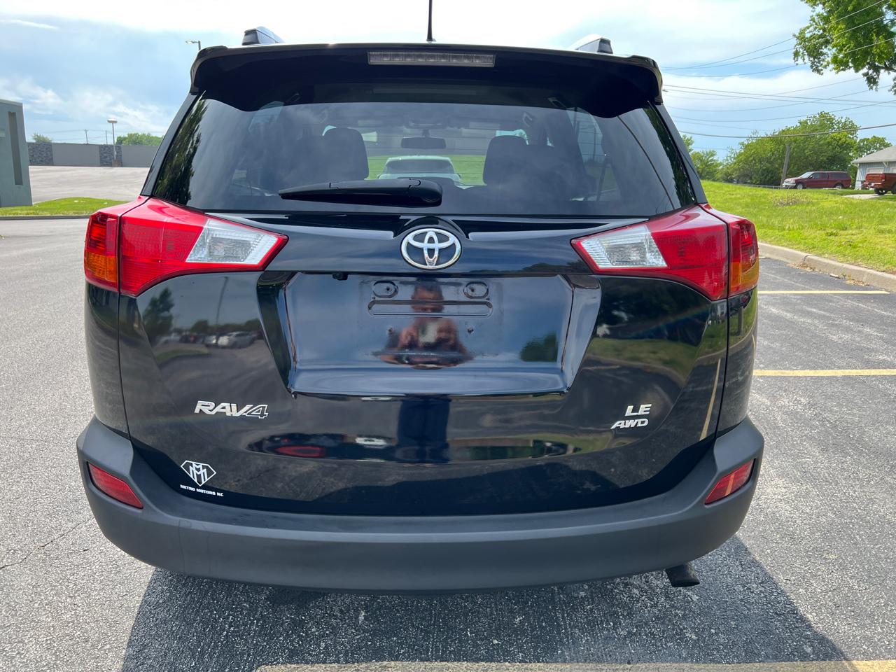 Toyota RAV4 AWD 4dr LE (Natl) 2015