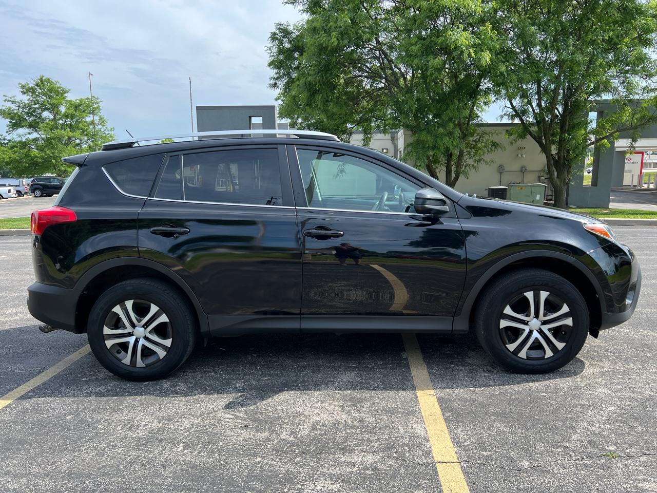 Toyota RAV4 AWD 4dr LE (Natl) 2015