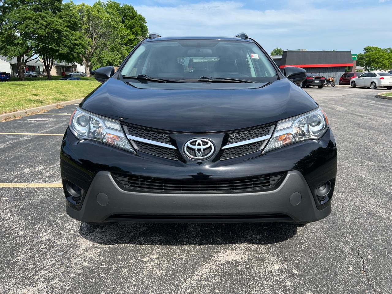 Toyota RAV4 AWD 4dr LE (Natl) 2015
