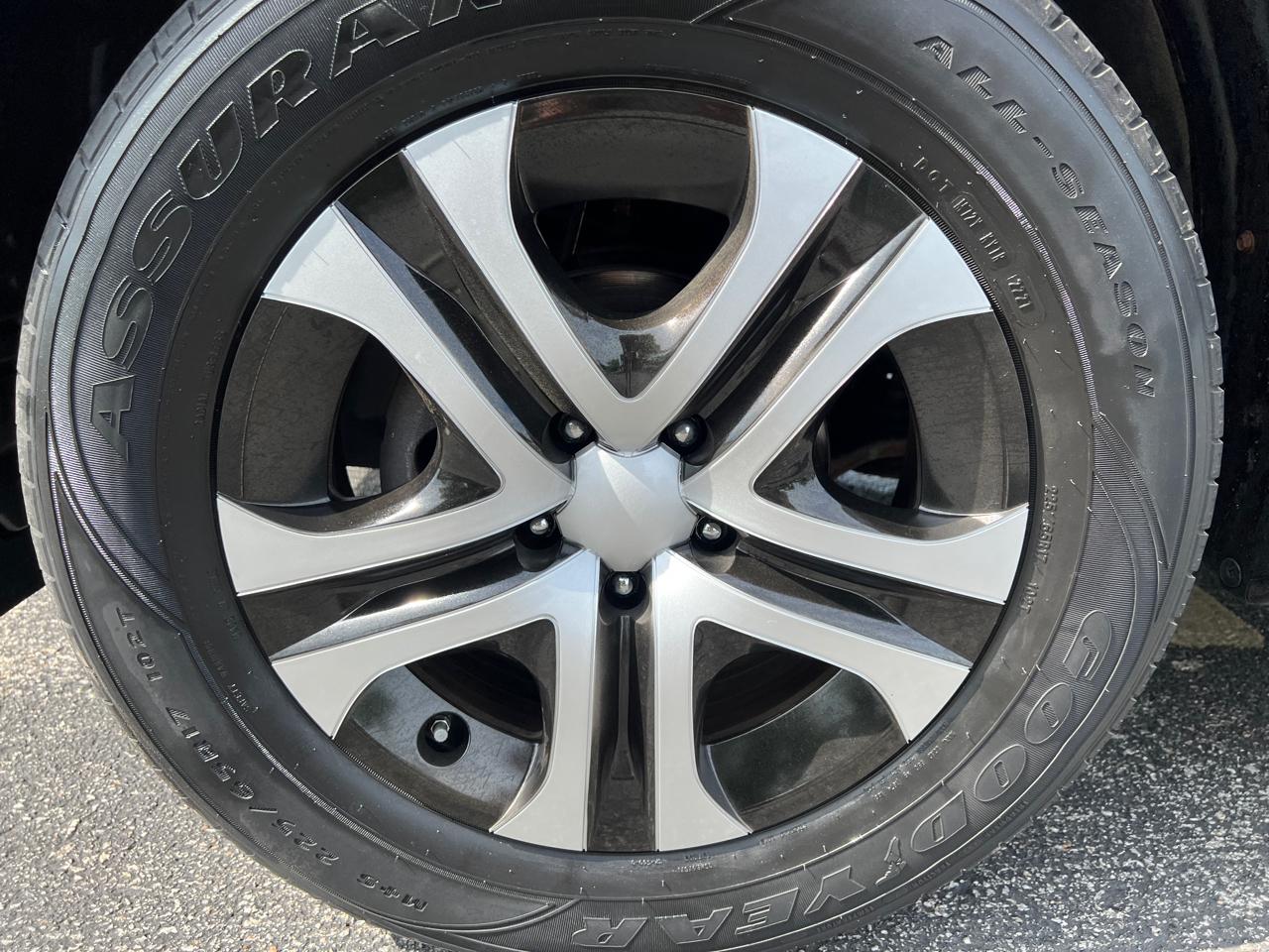 Toyota RAV4 AWD 4dr LE (Natl) 2015