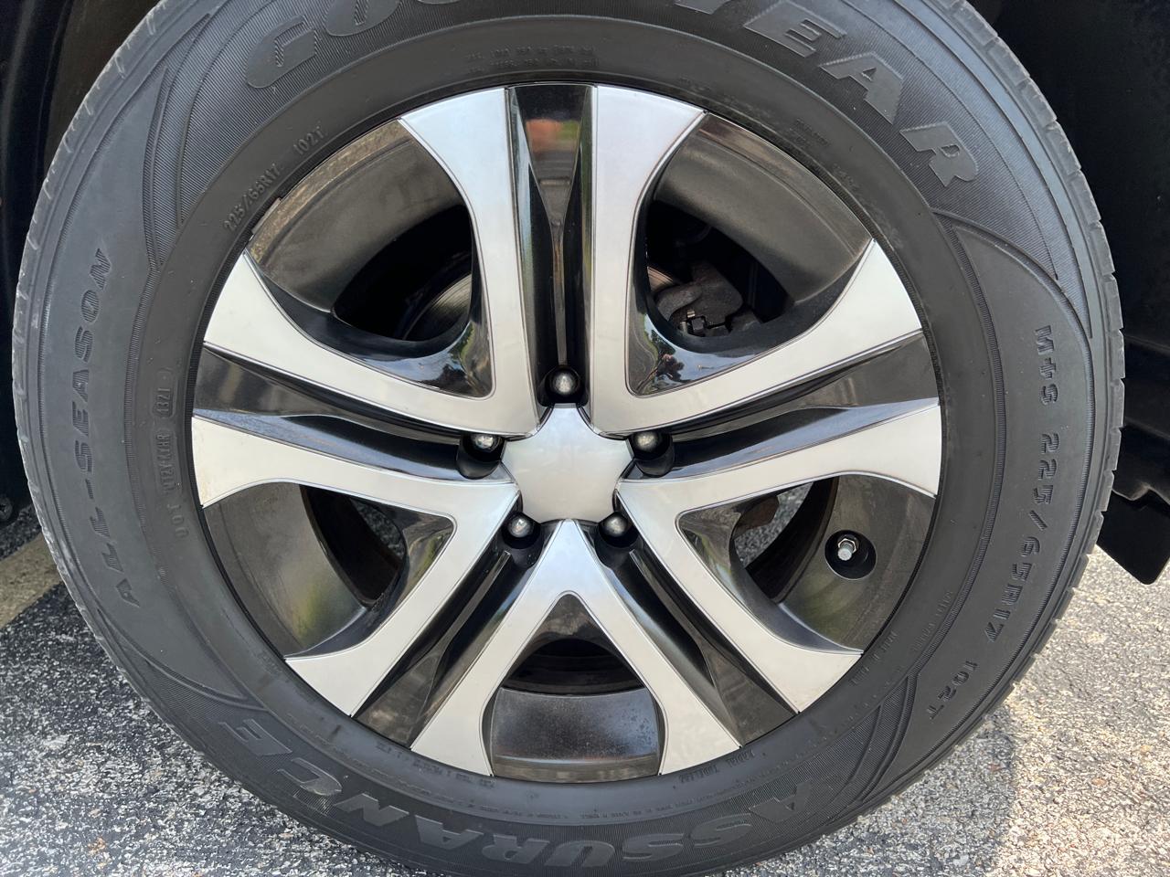 Toyota RAV4 AWD 4dr LE (Natl) 2015