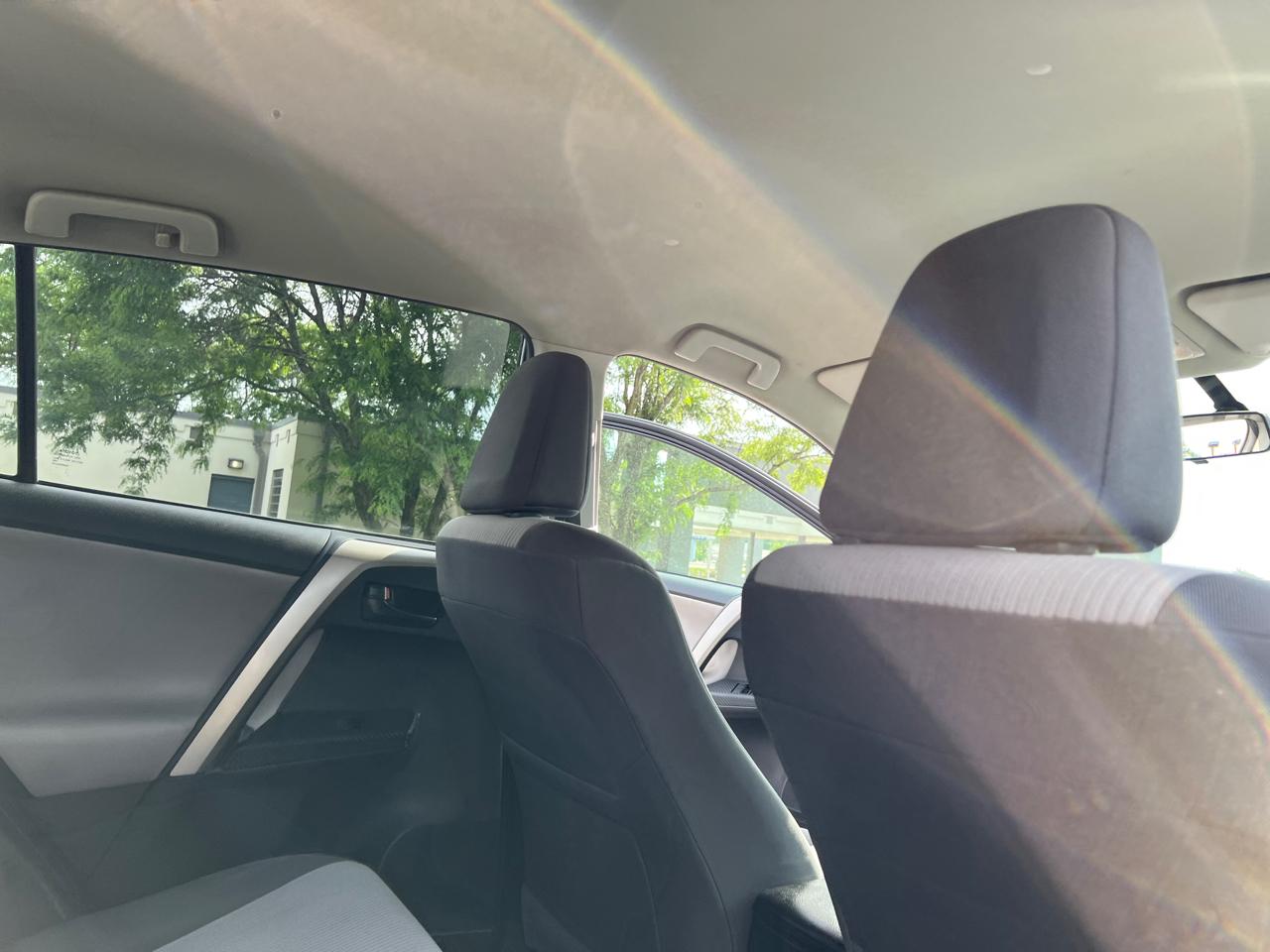 Toyota RAV4 AWD 4dr LE (Natl) 2015