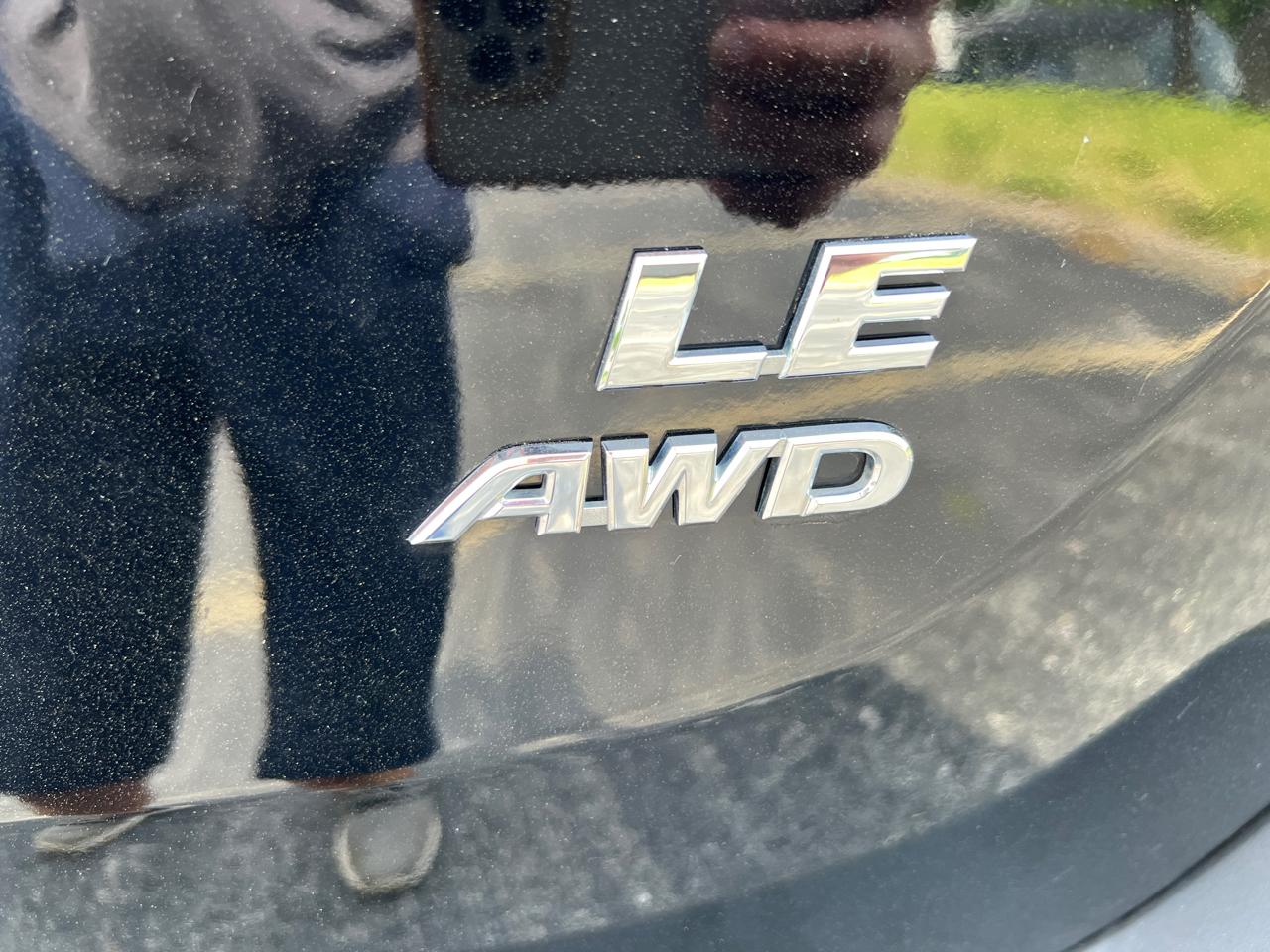 Toyota RAV4 AWD 4dr LE (Natl) 2015
