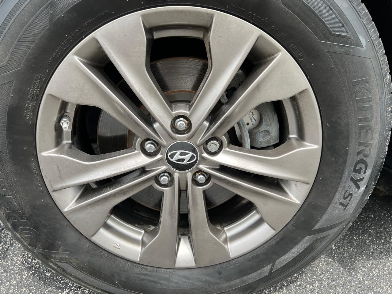 Hyundai Santa Fe FWD 4dr Sport 2013