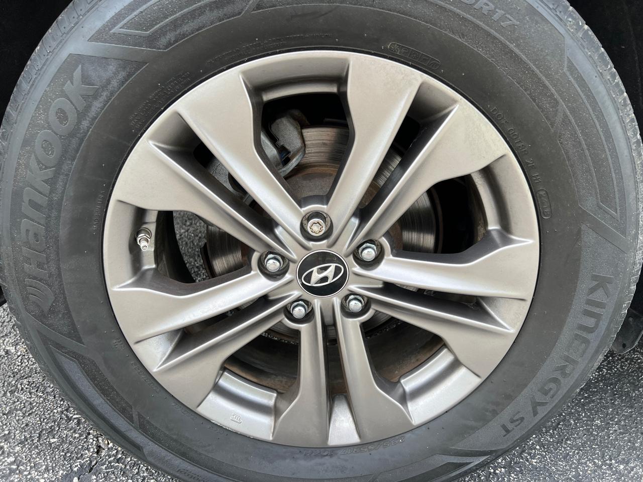 Hyundai Santa Fe FWD 4dr Sport 2013