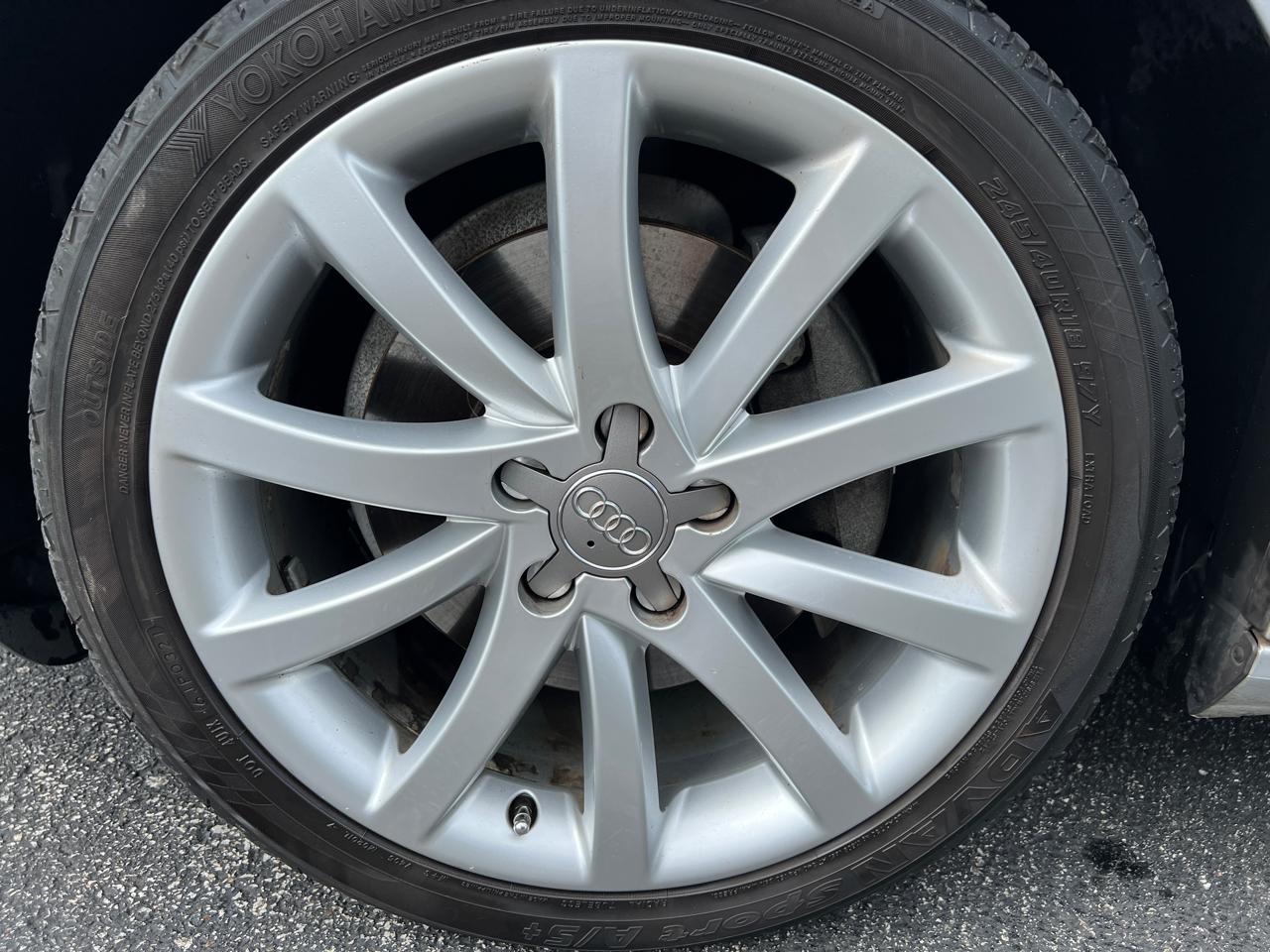 Audi A4 4dr Sdn Auto quattro 2.0T Premium Plus 2013