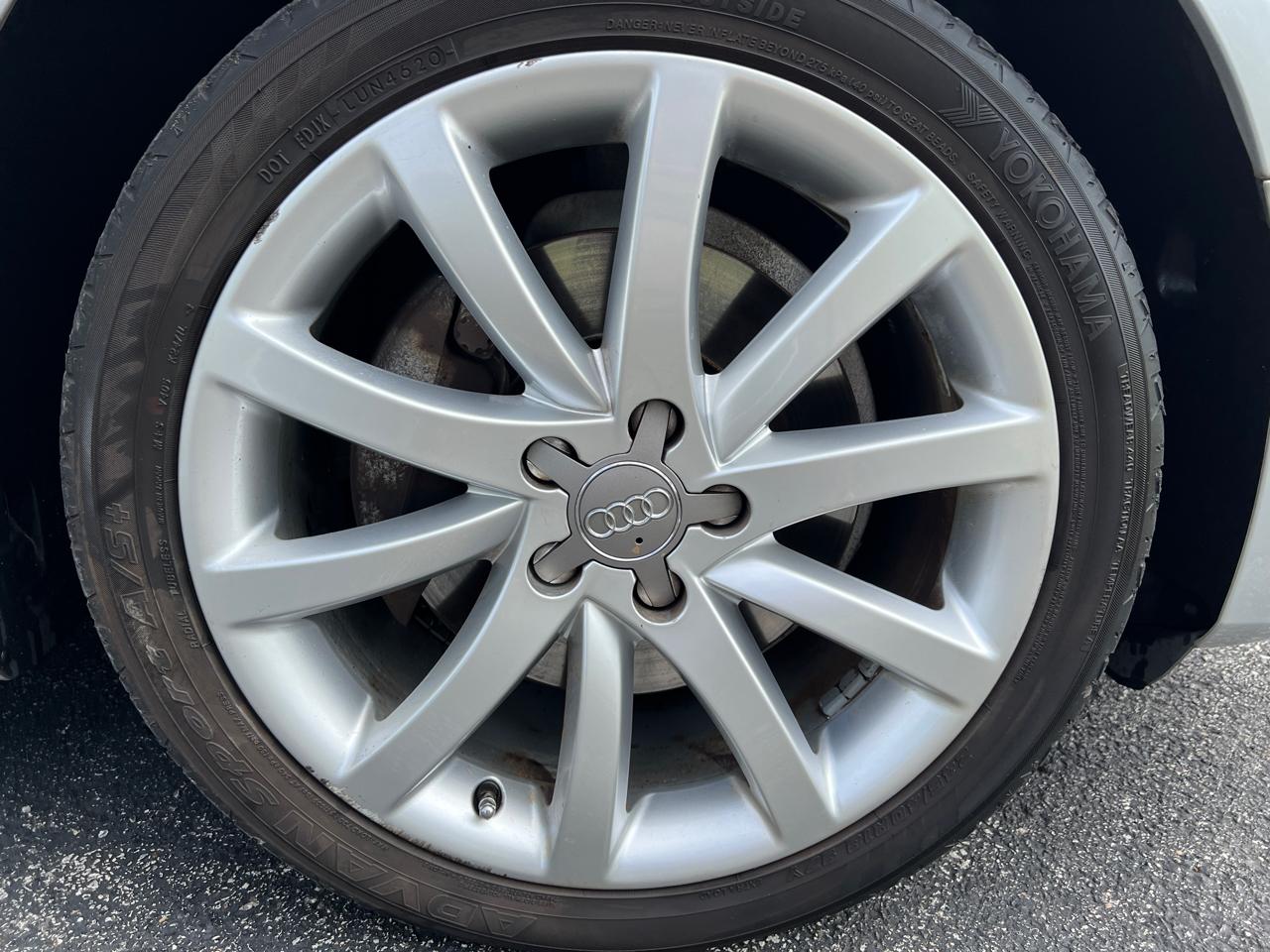 Audi A4 4dr Sdn Auto quattro 2.0T Premium Plus 2013