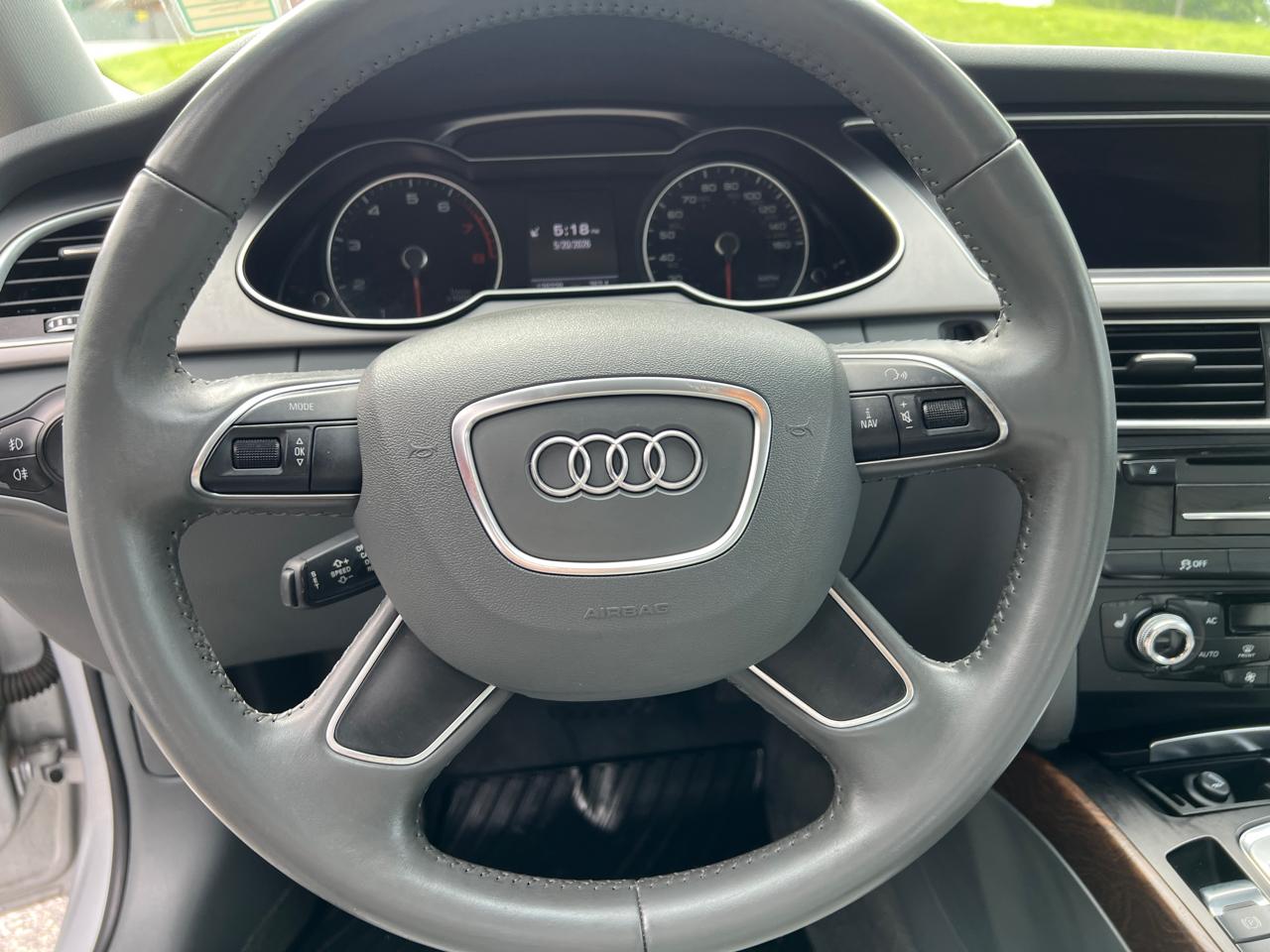 Audi A4 4dr Sdn Auto quattro 2.0T Premium Plus 2013