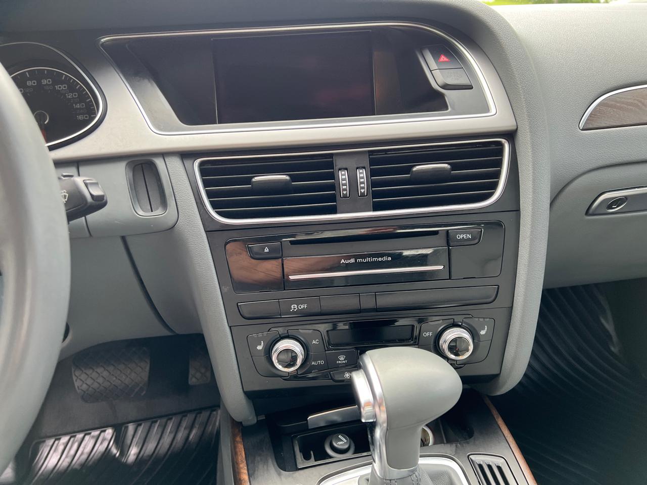 Audi A4 4dr Sdn Auto quattro 2.0T Premium Plus 2013