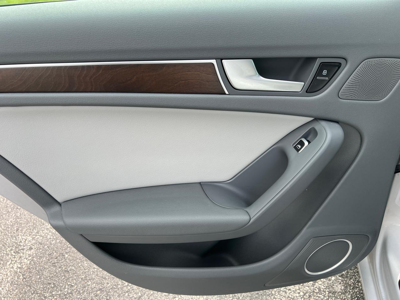 Audi A4 4dr Sdn Auto quattro 2.0T Premium Plus 2013