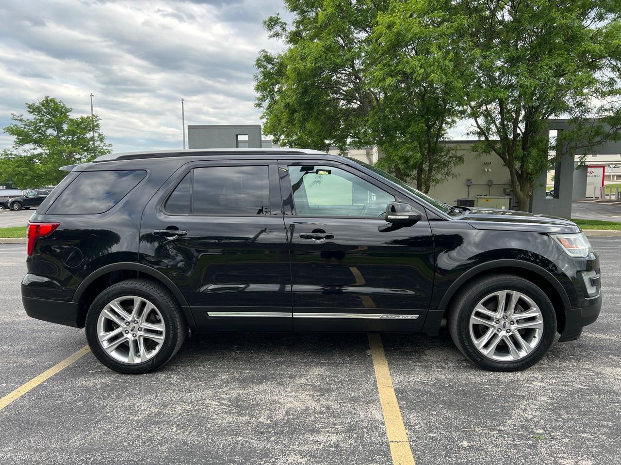Ford Explorer 4WD 4dr XLT 2016