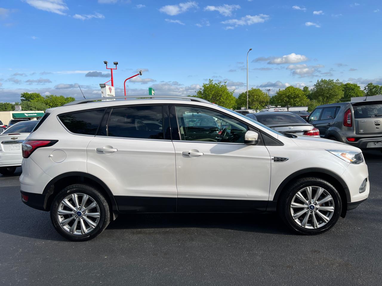 Ford Escape Titanium FWD 2018