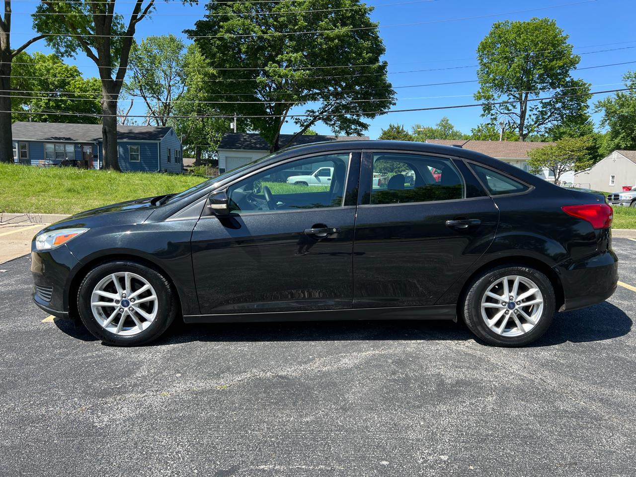 Ford Focus 4dr Sdn SE 2015