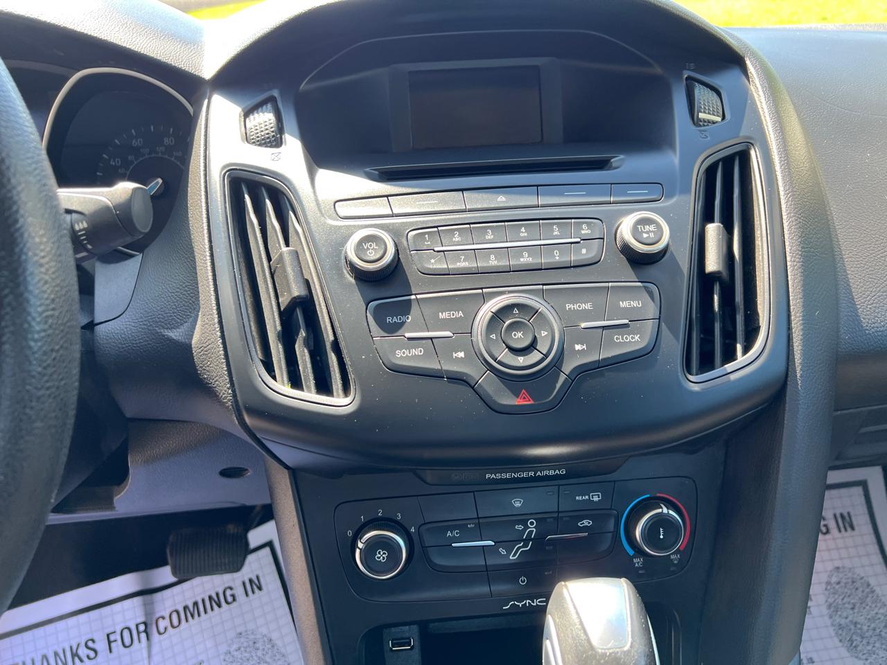 Ford Focus 4dr Sdn SE 2015