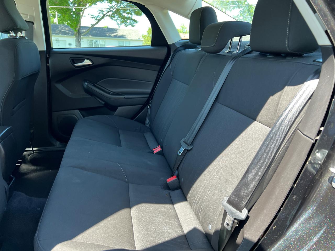 Ford Focus 4dr Sdn SE 2015
