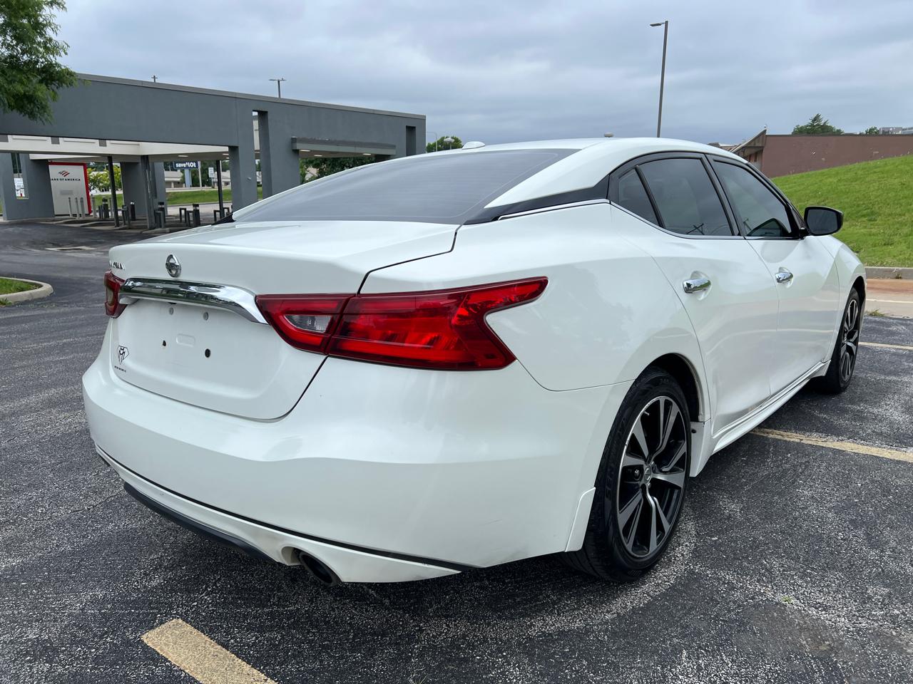 Nissan Maxima S 3.5L 2018